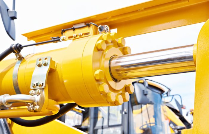 Hydrauliköl wechseln: So bleibt Ihre Anlage zuverlässig und sauber